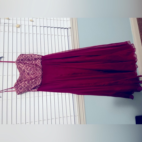 Maxi evening dress with beaded bodice. Worn once - Picture 2 of 5